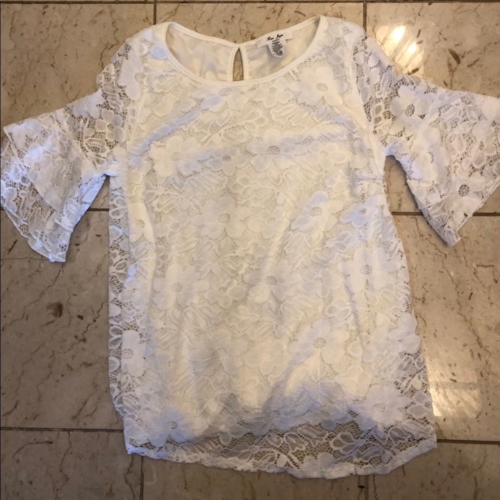 lace shirt